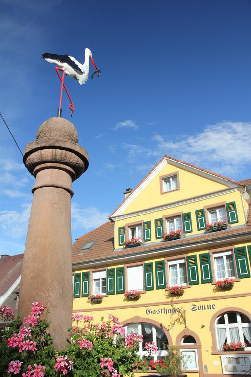 Weinhotel / Gasthaus Zur Sonne Ihringen Buitenkant foto