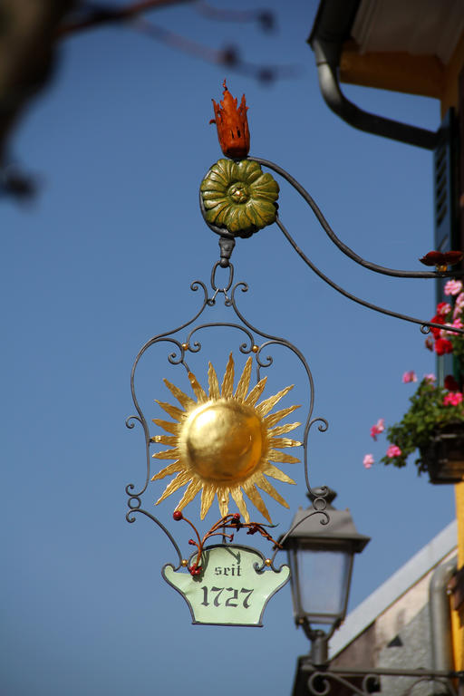 Weinhotel / Gasthaus Zur Sonne Ihringen Buitenkant foto